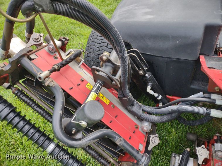 image for item LL9093 Toro Reelmaster 5510  reel mower
