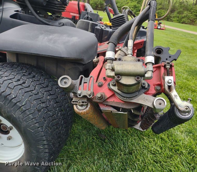 image for item LL9093 Toro Reelmaster 5510  reel mower