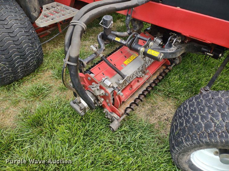 image for item LL9093 Toro Reelmaster 5510  reel mower