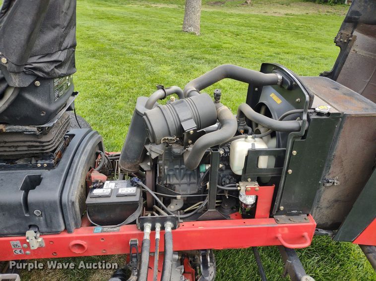 image for item LL9093 Toro Reelmaster 5510  reel mower