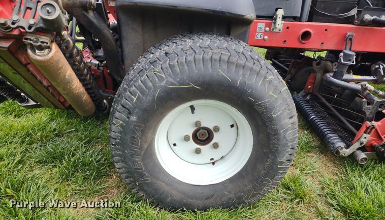 image for item LL9093 Toro Reelmaster 5510  reel mower