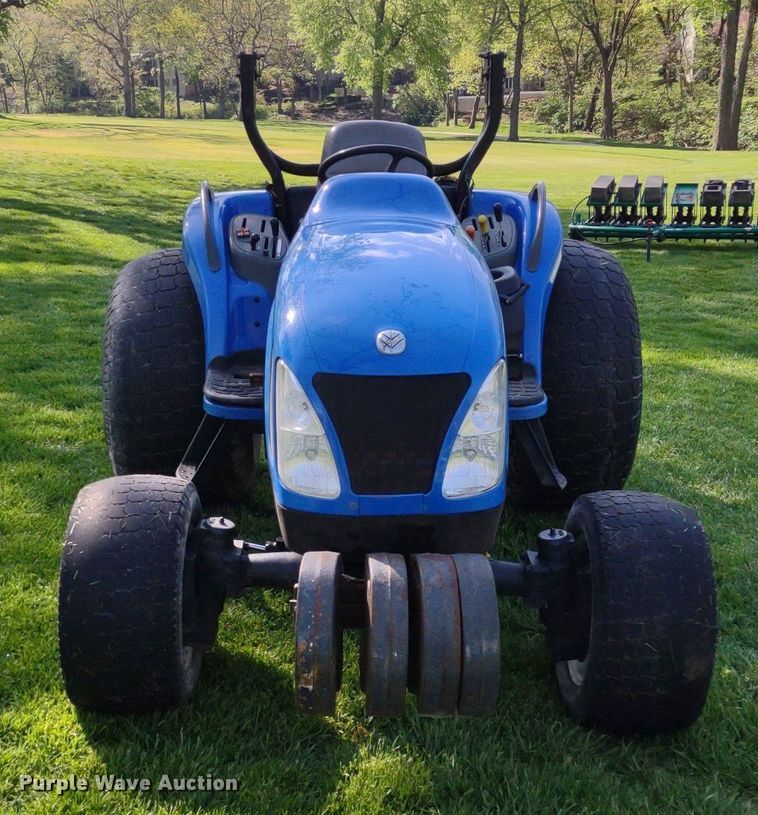 image for item LL9095 New Holland TC45DA  MFWD tractor