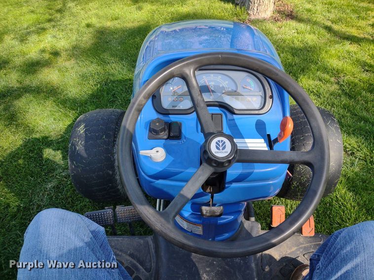 image for item LL9095 New Holland TC45DA  MFWD tractor