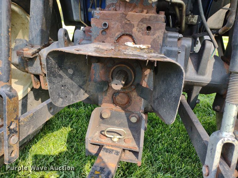 image for item LL9095 New Holland TC45DA  MFWD tractor