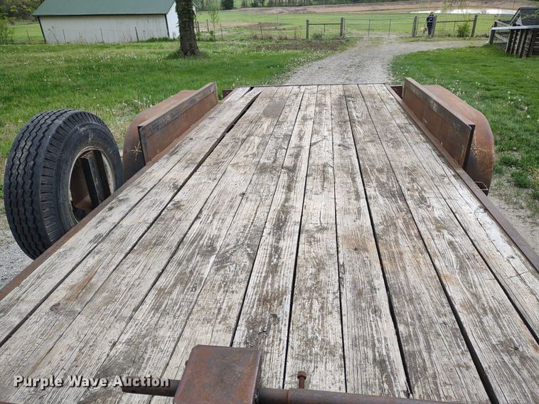 image for item LL9097 1994 Starlite Trailers  equipment trailer