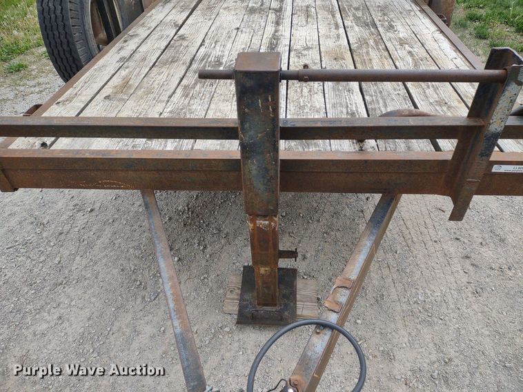 image for item LL9097 1994 Starlite Trailers  equipment trailer