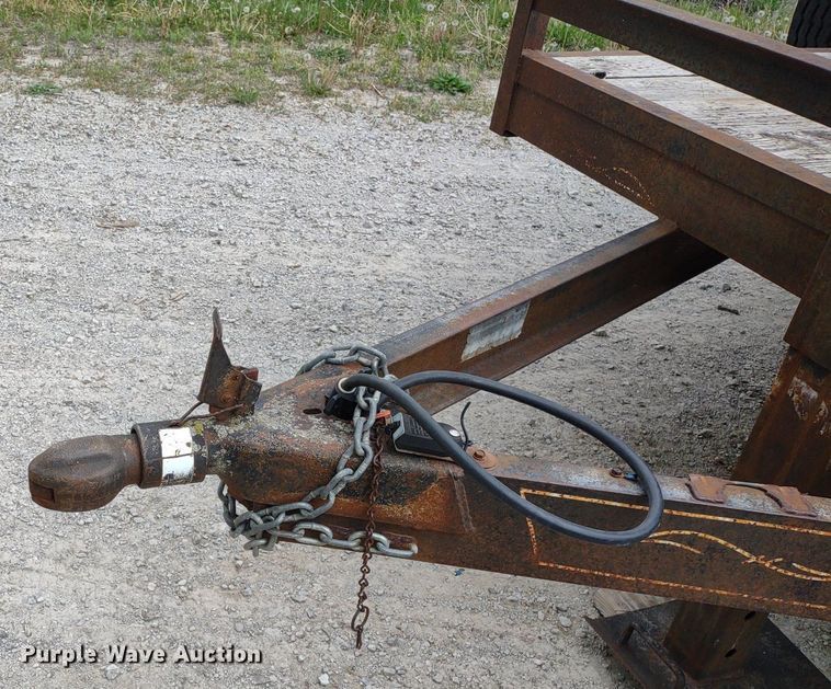 image for item LL9097 1994 Starlite Trailers  equipment trailer