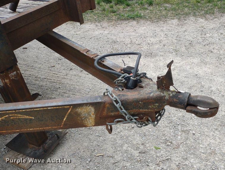 image for item LL9097 1994 Starlite Trailers  equipment trailer