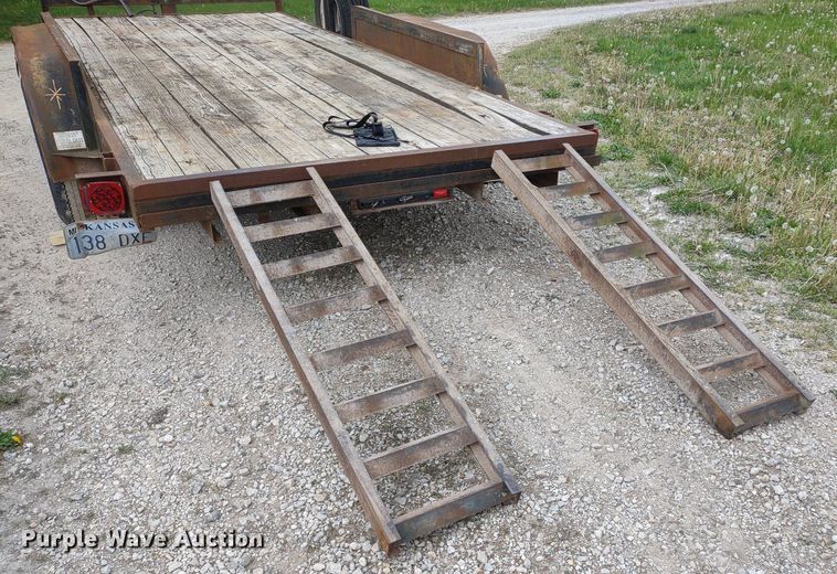image for item LL9097 1994 Starlite Trailers  equipment trailer