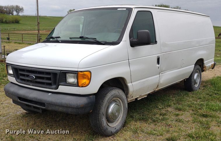 image for item LL9098 2004 Ford E250  van