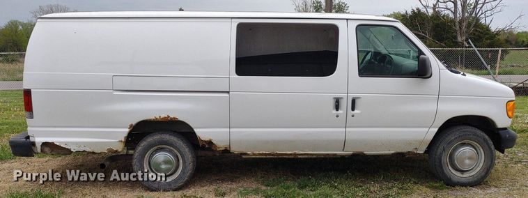 image for item LL9098 2004 Ford E250  van