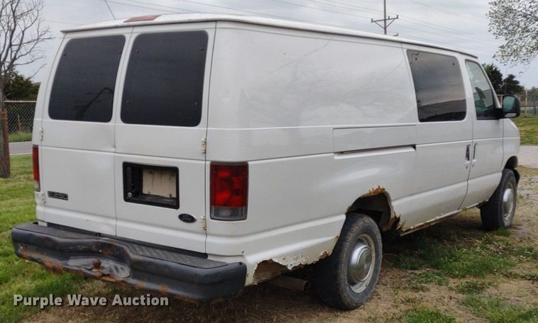 image for item LL9098 2004 Ford E250  van