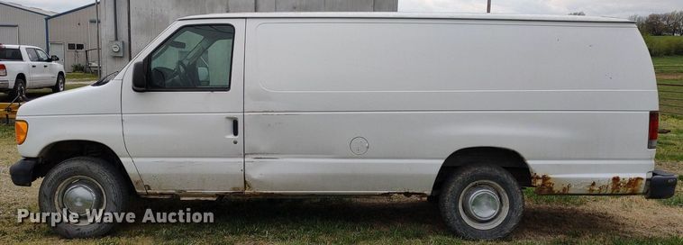 image for item LL9098 2004 Ford E250  van