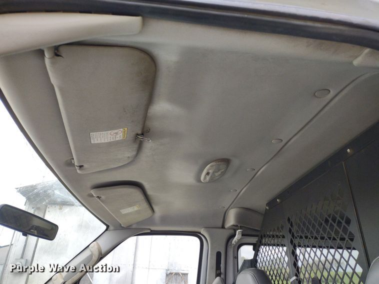 image for item LL9098 2004 Ford E250  van