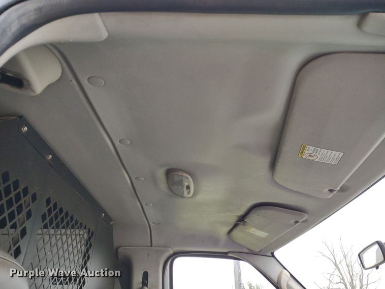 image for item LL9098 2004 Ford E250  van