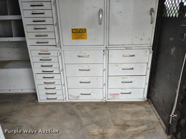 image for item LL9098 2004 Ford E250  van