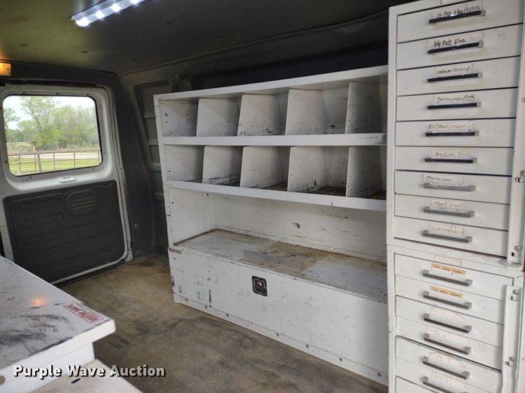 image for item LL9098 2004 Ford E250  van