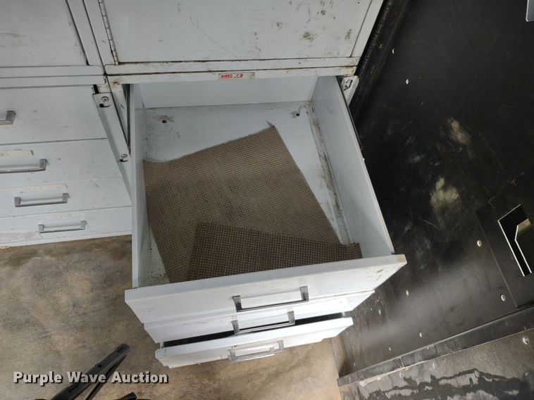 image for item LL9098 2004 Ford E250  van