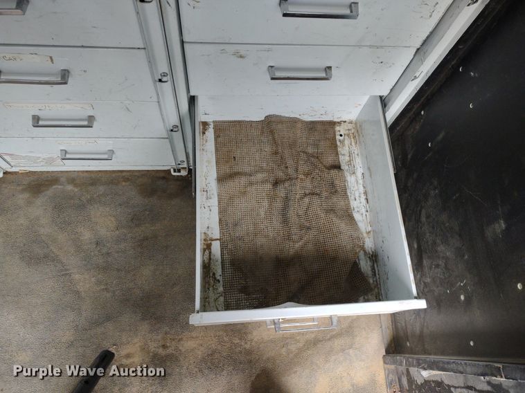 image for item LL9098 2004 Ford E250  van