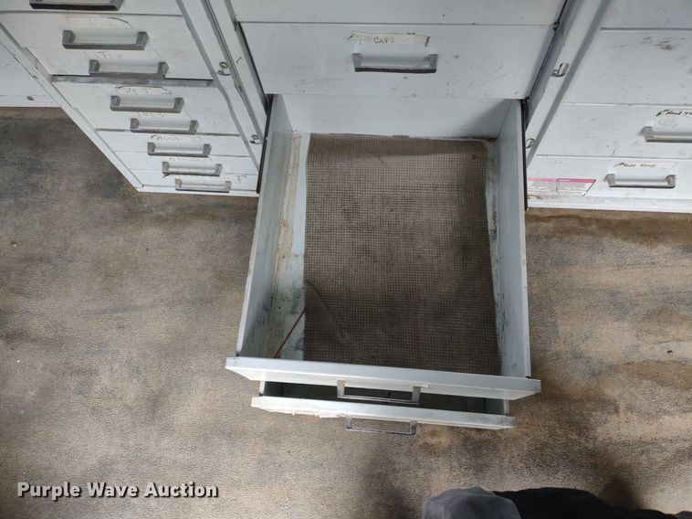 image for item LL9098 2004 Ford E250  van