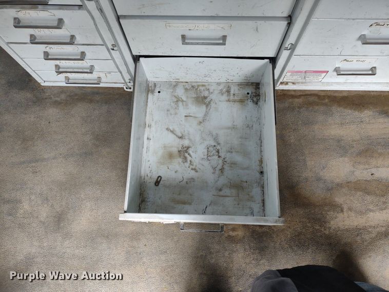 image for item LL9098 2004 Ford E250  van