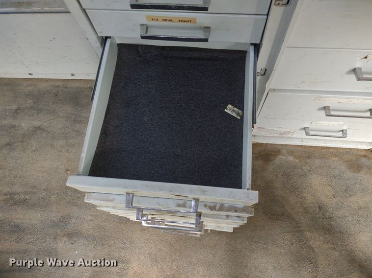 image for item LL9098 2004 Ford E250  van