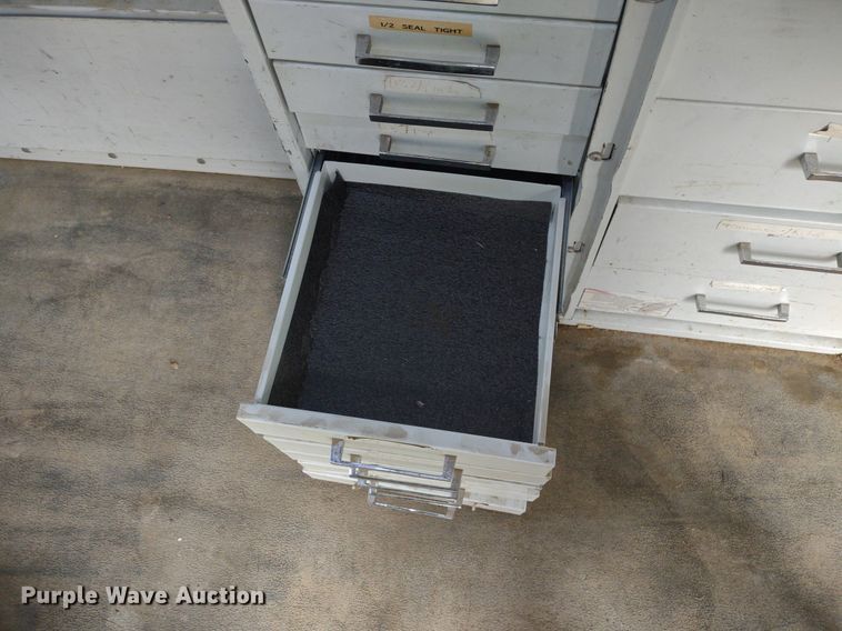 image for item LL9098 2004 Ford E250  van