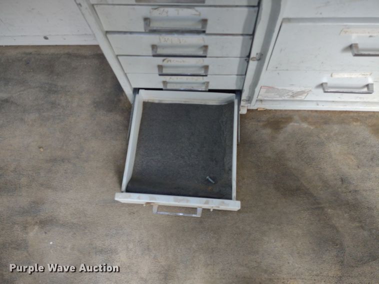 image for item LL9098 2004 Ford E250  van