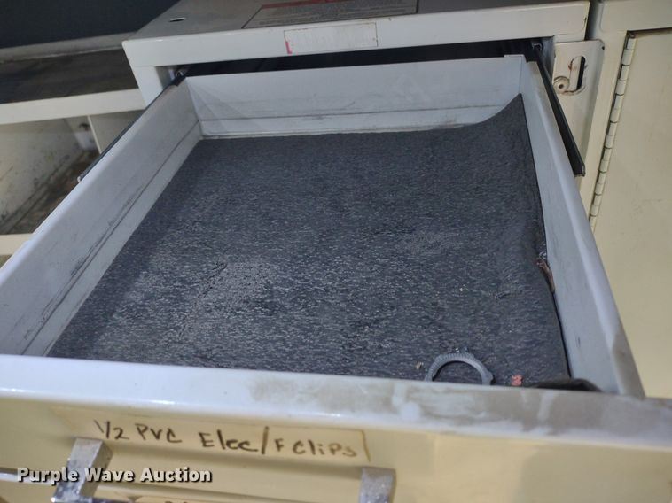 image for item LL9098 2004 Ford E250  van