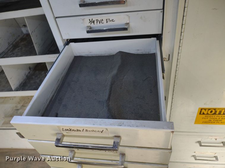 image for item LL9098 2004 Ford E250  van