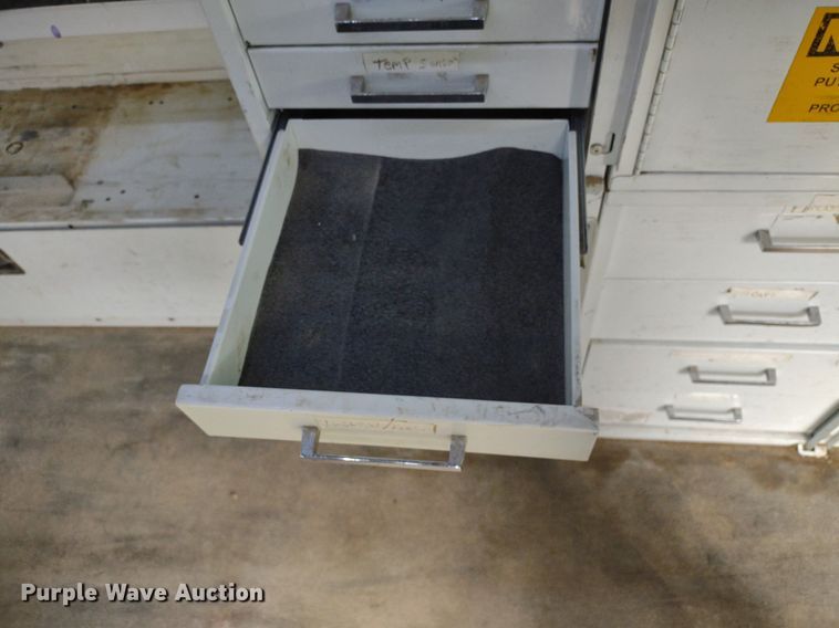 image for item LL9098 2004 Ford E250  van