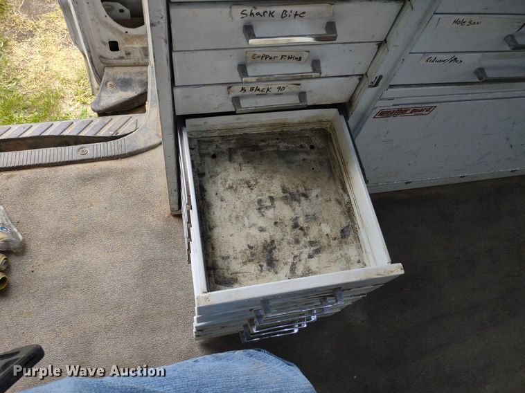 image for item LL9098 2004 Ford E250  van