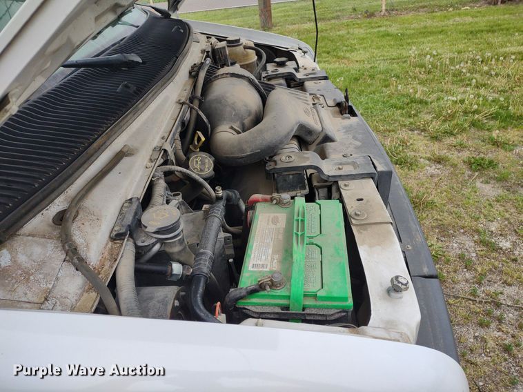 image for item LL9098 2004 Ford E250  van