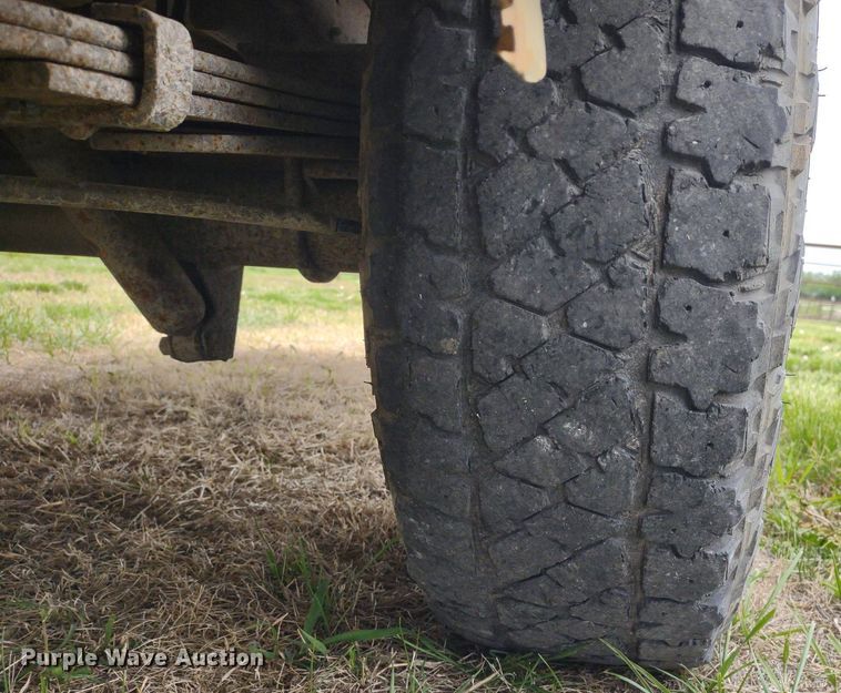 image for item LL9098 2004 Ford E250  van