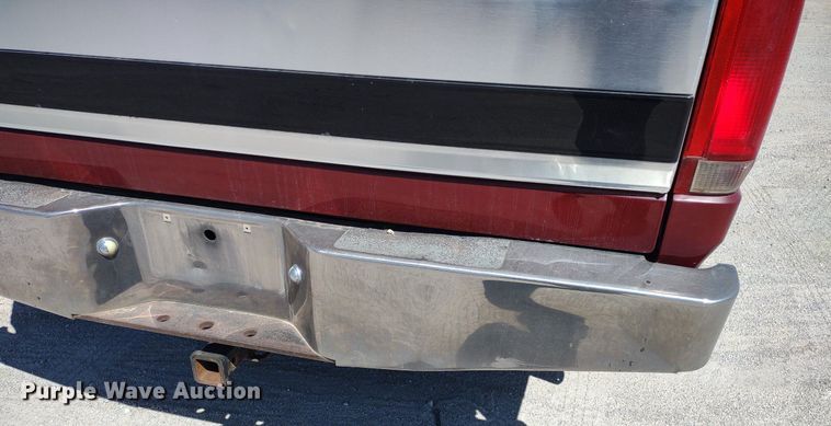 image for item LL9101 1993 Ford F350 XLT  Crew Cab pickup truck