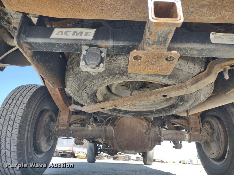 image for item LL9101 1993 Ford F350 XLT  Crew Cab pickup truck