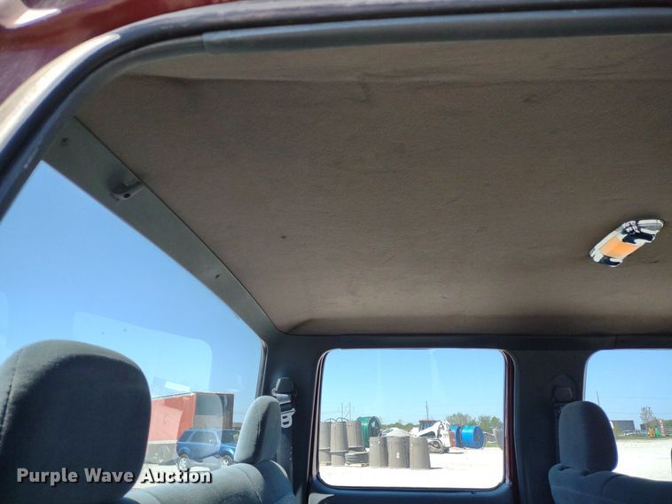 image for item LL9101 1993 Ford F350 XLT  Crew Cab pickup truck