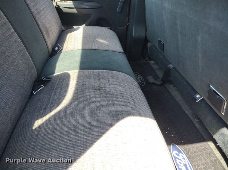 image for item LL9101 1993 Ford F350 XLT  Crew Cab pickup truck