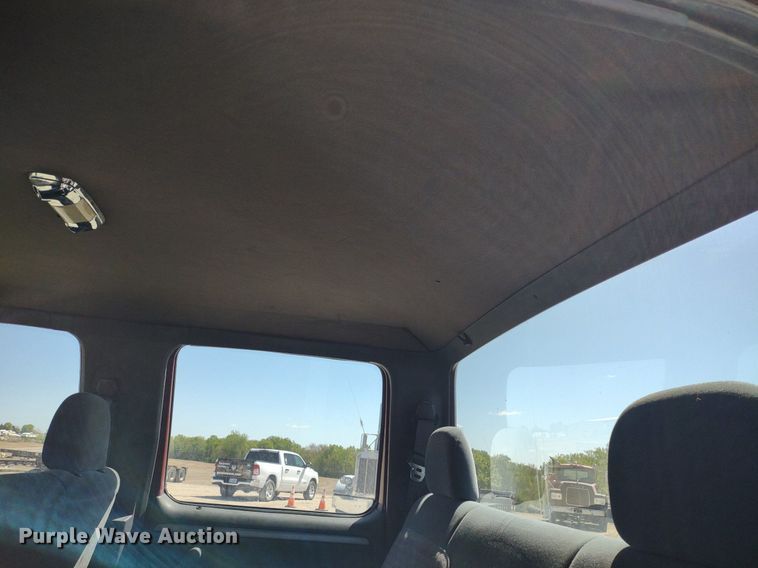 image for item LL9101 1993 Ford F350 XLT  Crew Cab pickup truck