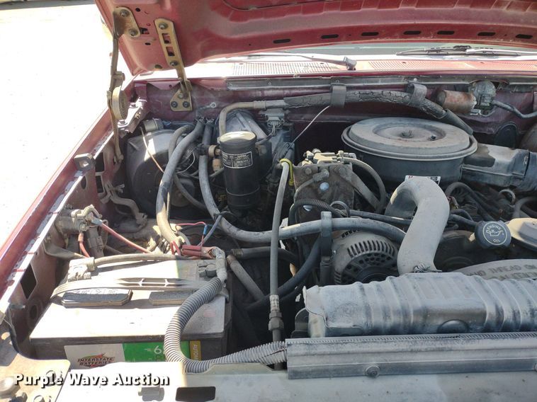 image for item LL9101 1993 Ford F350 XLT  Crew Cab pickup truck