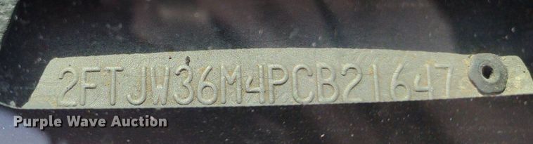 image for item LL9101 1993 Ford F350 XLT  Crew Cab pickup truck