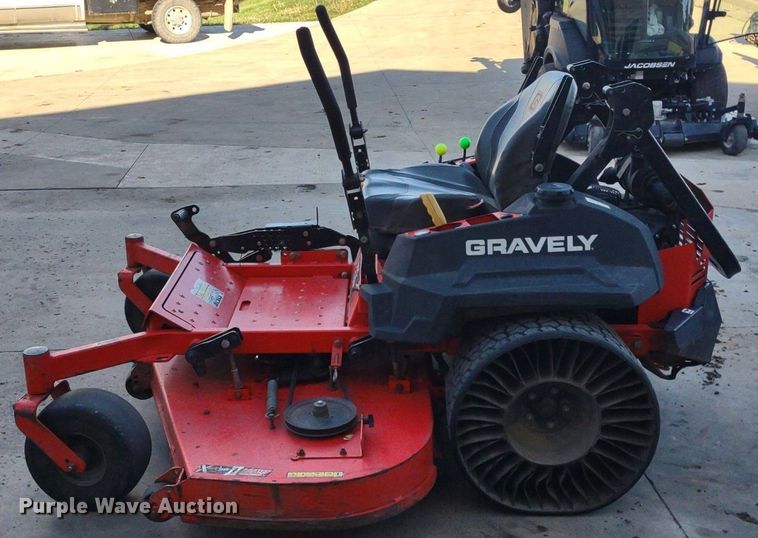 image for item LL9103 Gravely Pro Turn 272  ZTR lawn mower