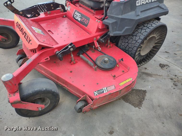 image for item LL9103 Gravely Pro Turn 272  ZTR lawn mower