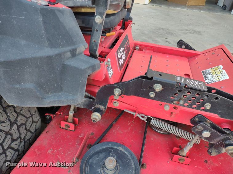 image for item LL9103 Gravely Pro Turn 272  ZTR lawn mower