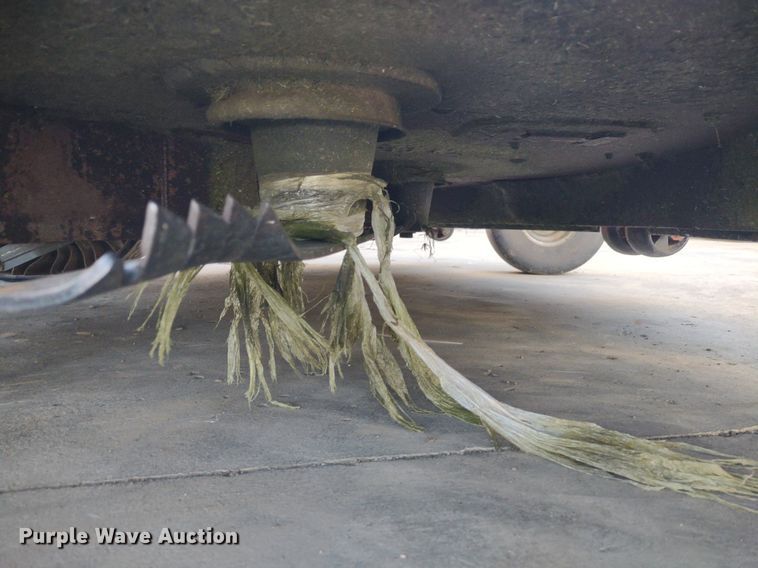 image for item LL9103 Gravely Pro Turn 272  ZTR lawn mower