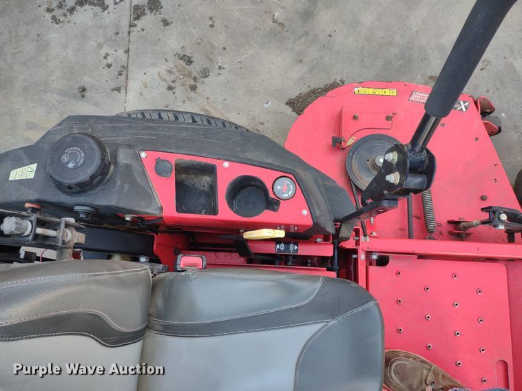 image for item LL9103 Gravely Pro Turn 272  ZTR lawn mower