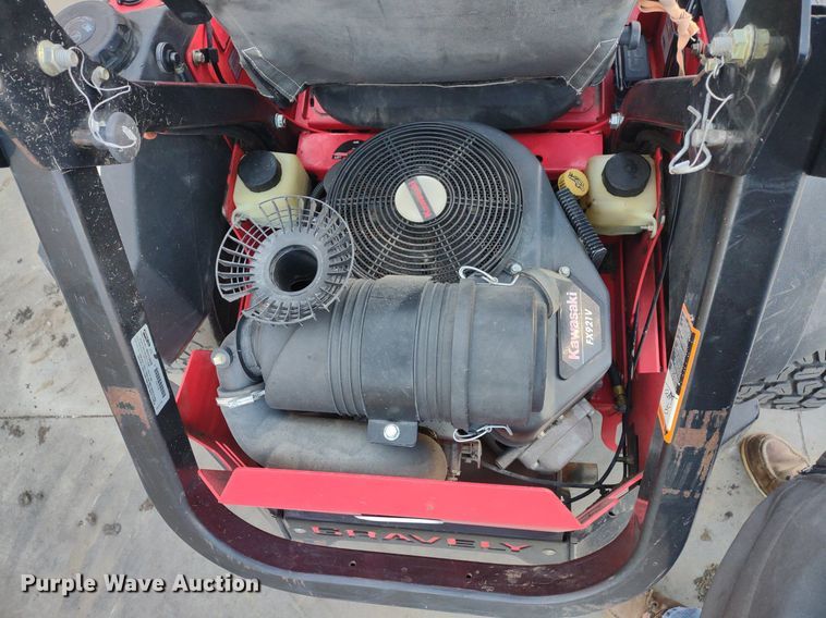 image for item LL9103 Gravely Pro Turn 272  ZTR lawn mower