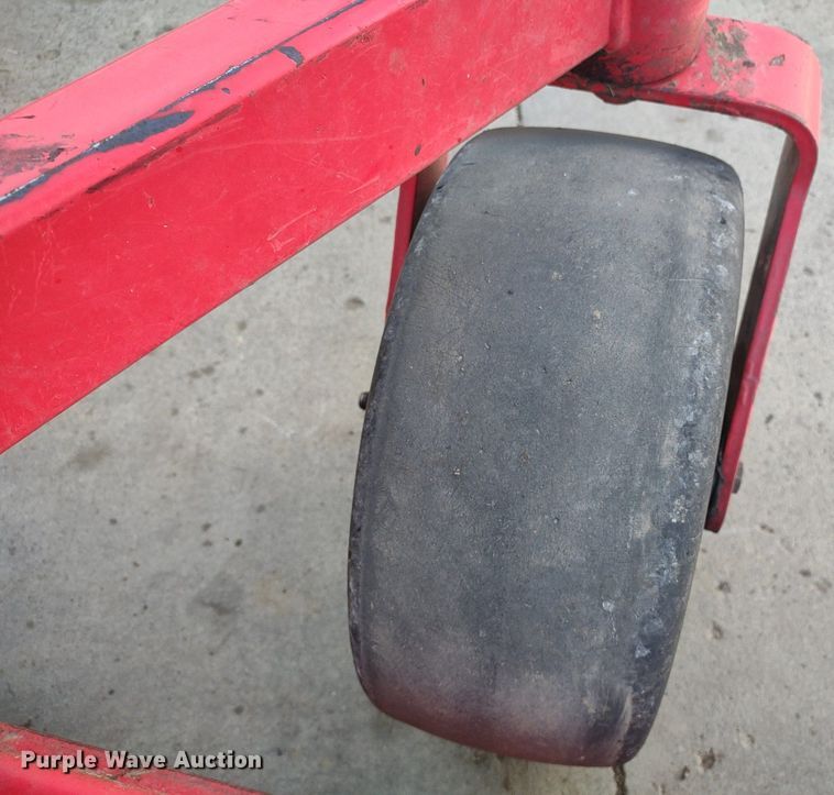 image for item LL9103 Gravely Pro Turn 272  ZTR lawn mower