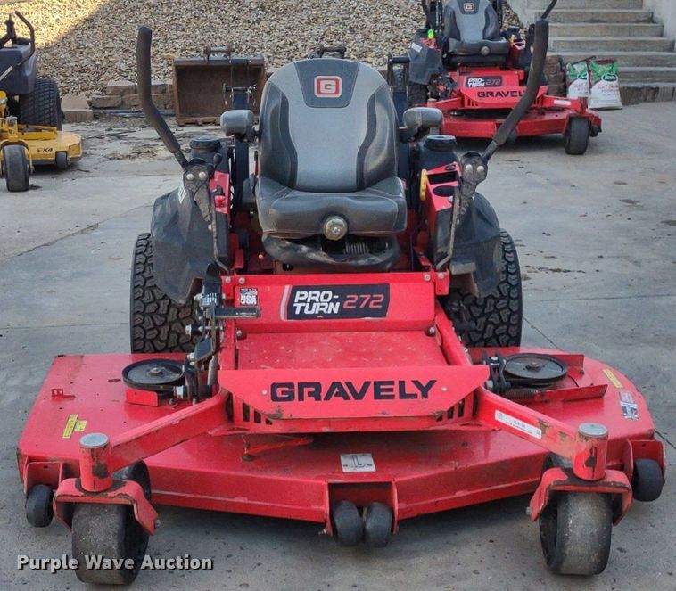 image for item LL9104 Gravely Pro Turn 272  ZTR lawn mower
