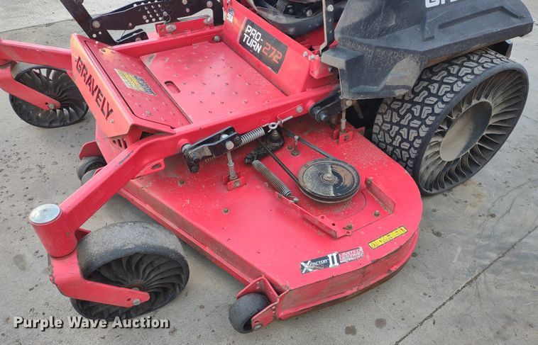 image for item LL9104 Gravely Pro Turn 272  ZTR lawn mower